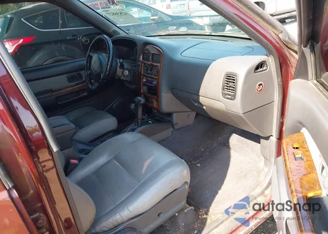 1997 Nissan Pathfinder Le/Se/Xe z USA, uszkodzony, nr VIN JN8AR05Y1VW159739